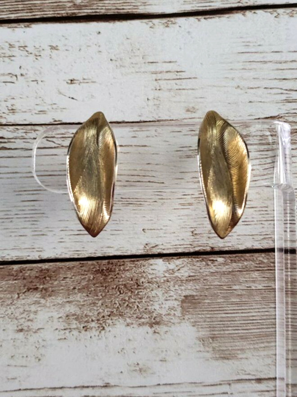 Vintage Clip On Earrings - Gold Tone Folded Leaf